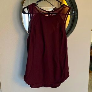 Lululemon sculpt tank 6 Bordeaux drama